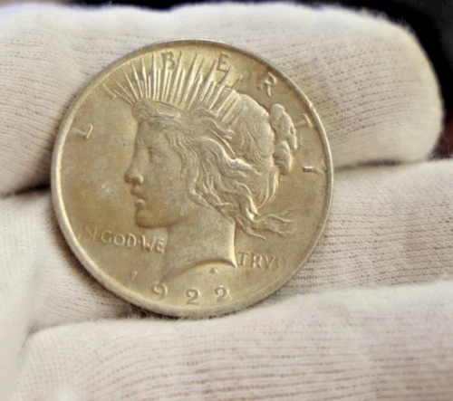 1922 US Peace Silver Dollar $1 AU+