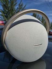 Harman Kardon Onyx Studio 8 Portable Bluetooth Speaker System White, AUX Input