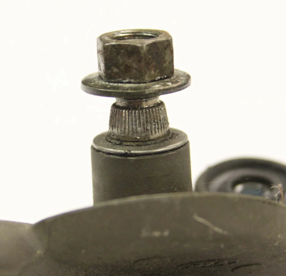 Kia Spectra 2005 2,0 L OEM limpiaparabrisas motor transmisión acoplamiento 09 08 07 Foto 4 de 4