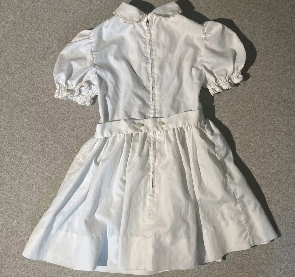 Vtg Girls Dress Size Medium White Smocked Puff Sleeve Knee Length - Image 2 of 4
