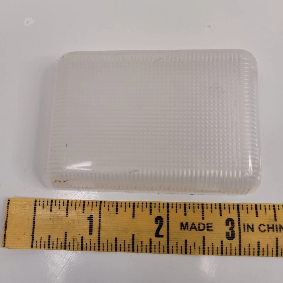 Lente de luz domo trasero Isuzu Trooper 2001 OEM Foto 3 de 4