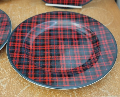 Furio TARTAN PLAID / Target HOLIDAY PLAID Salad plate set of 8, 8 1/4" Very good - Picture 11 of 17