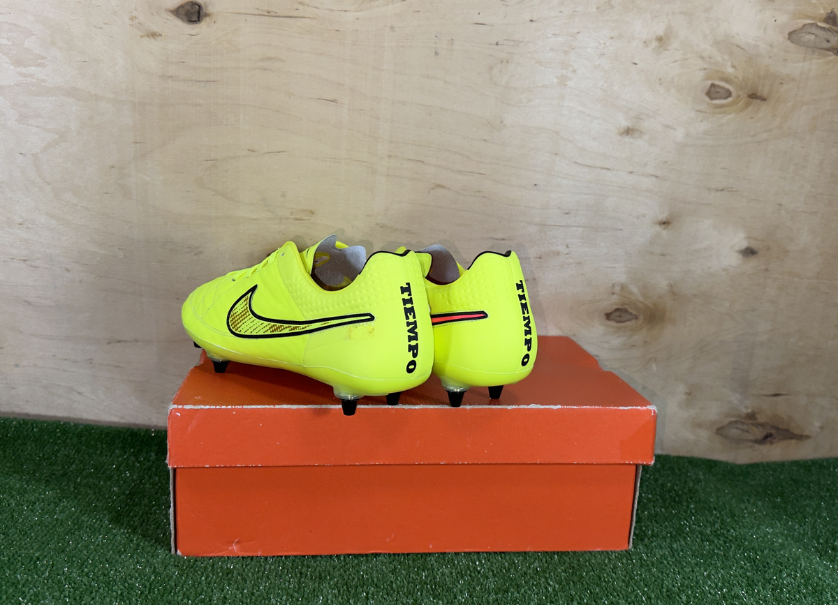 Nike Tiempo legend V SG Elit Yellow boots Cleats mens Football