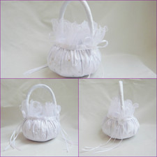NWT WHITE BEAUTIFUL SATIN EMBROIDERY LACE FLOWER GIRL BASKET