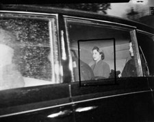 Princess Margaret pictured Royal car as she left Clarence Hous- 1955 Old Photo