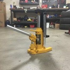 Stainless Steel Hydraulic Toe Jack With 5 Ton Top Capacity For Automotive Use Stainless Steel Hydraulic Toe Jack With 5 Ton Top Capacity For Automotive Use