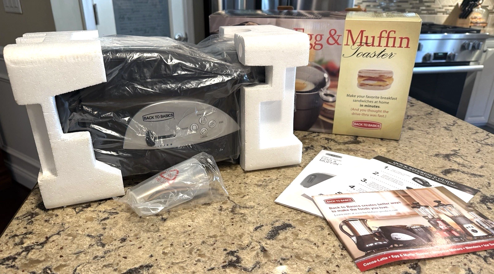 Back to Basics TEM500 Egg-and-Muffin 2-Slice Wide Slot Toaster and Egg Cooker
Opens in a new window