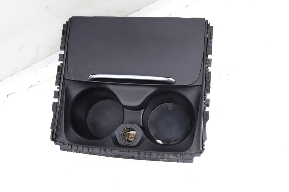 2015–2016 BMW 435I XDRIVE GRAN COUPE — держатель чашки на переднюю центральную консоль 9323675 - Изображение 2 из 4