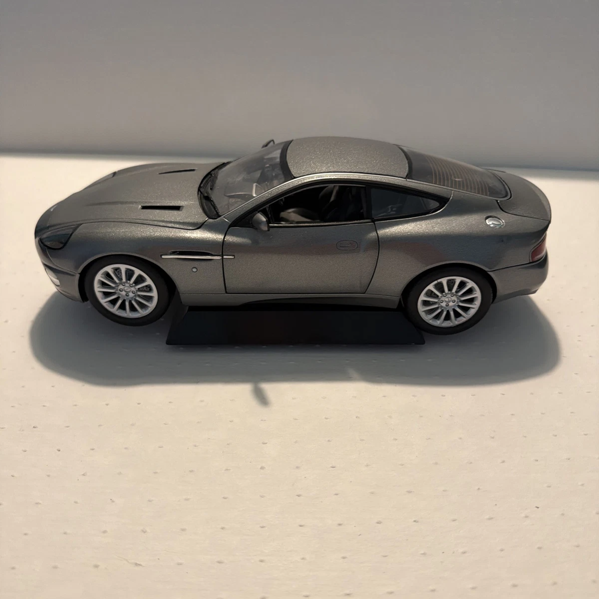James Bond Aston Martin Diecast & Toy 1:18 for sale - eBay
