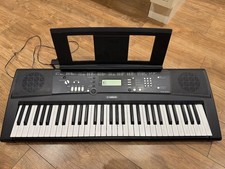 Yamaha EZ-220 Digital Keyboard with 61 Keys - Black