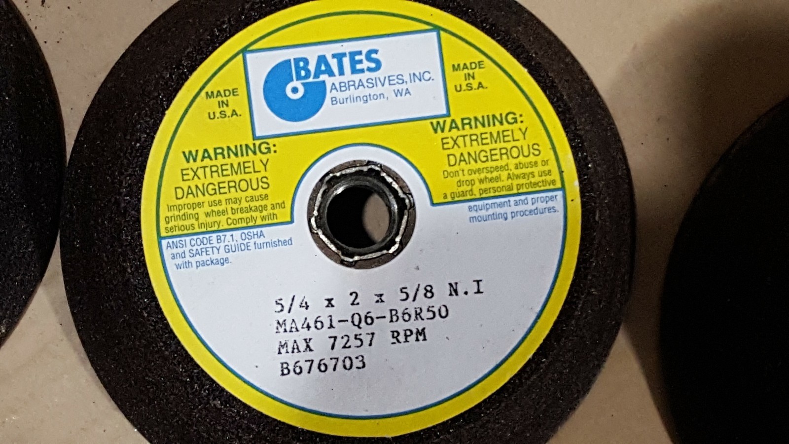 NEW! BATES ABRASIVES GRINDING WHEEL 5/4 x 2 x 5/811 MA461Q6B6R50 USA