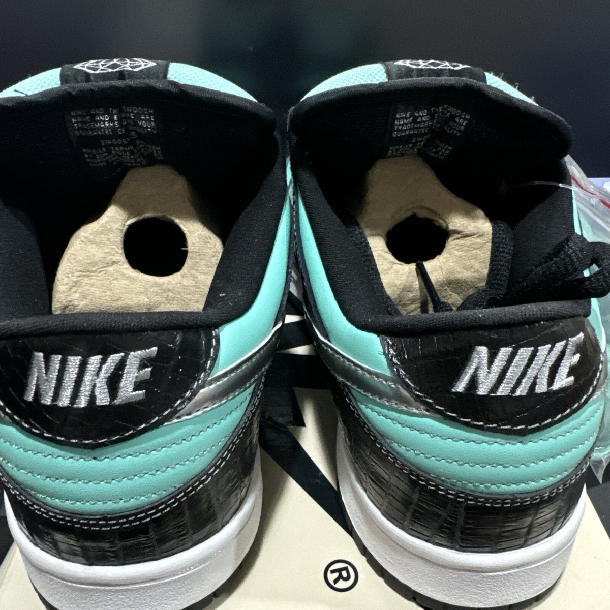 Size 12 - Nike SB Dunk Low Pro x Diamond Supply Co. 'Tiffany' - DS