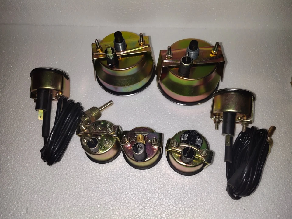 Smiths Temp F Oil temp F oil Fuel Volt Gauge Speedo 180-0KMH 0-80RPM 100mm BC - Image 2 of 3