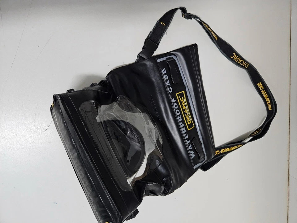 DiCAPac WP-S10 Pro DSLR Camera Series Waterproof Case Single - Image 3 of 4