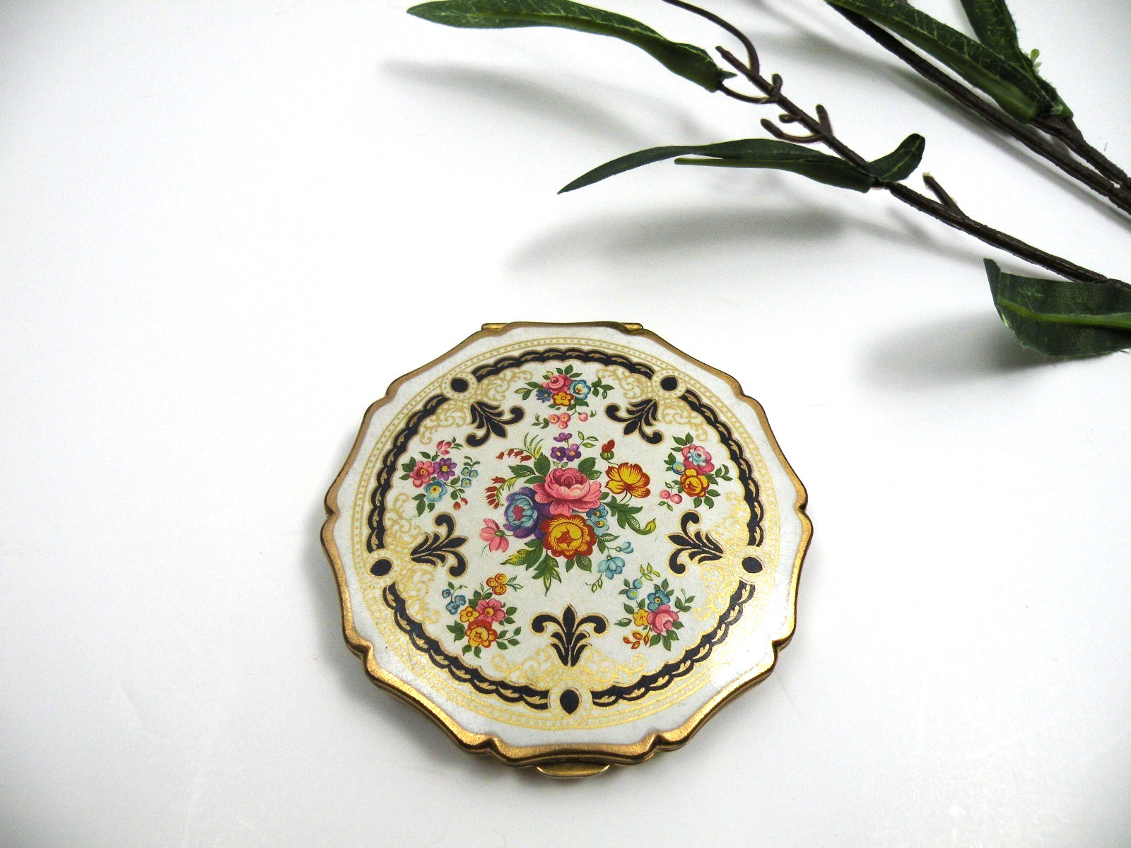 Vintage Stratton Of England Mirrored Pressed Powder Compact Floral W/Sifter Ring