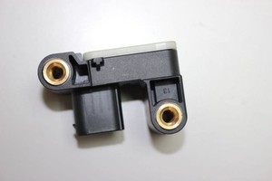 BMW 3 E90 E91 2009 Airbagsensor Crashsensor Drucksensor 6911003 EZE27384