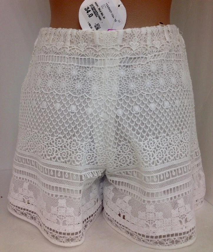 Pantalones Cortos Chloe Blancos Bordados Forrados Talla 34 Nuevos con Etiquetas $1995 Foto 3 de 4