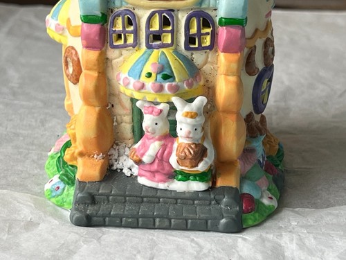 Easter village flowers & rabbits bakery FL2242 - Picture 3 of 7