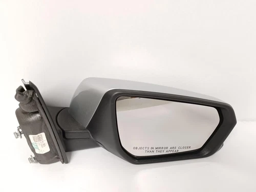 Used Right Door Mirror fits: 2020 Gmc Terrain w/o blind spot alert body color ca