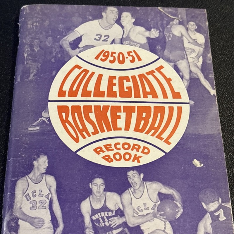 1950-51 COLLEGIATE RECORD GUIDE~UCLA COVER~KENTUCKY~CCNY~OHIO ST~PLAYER PROFILES