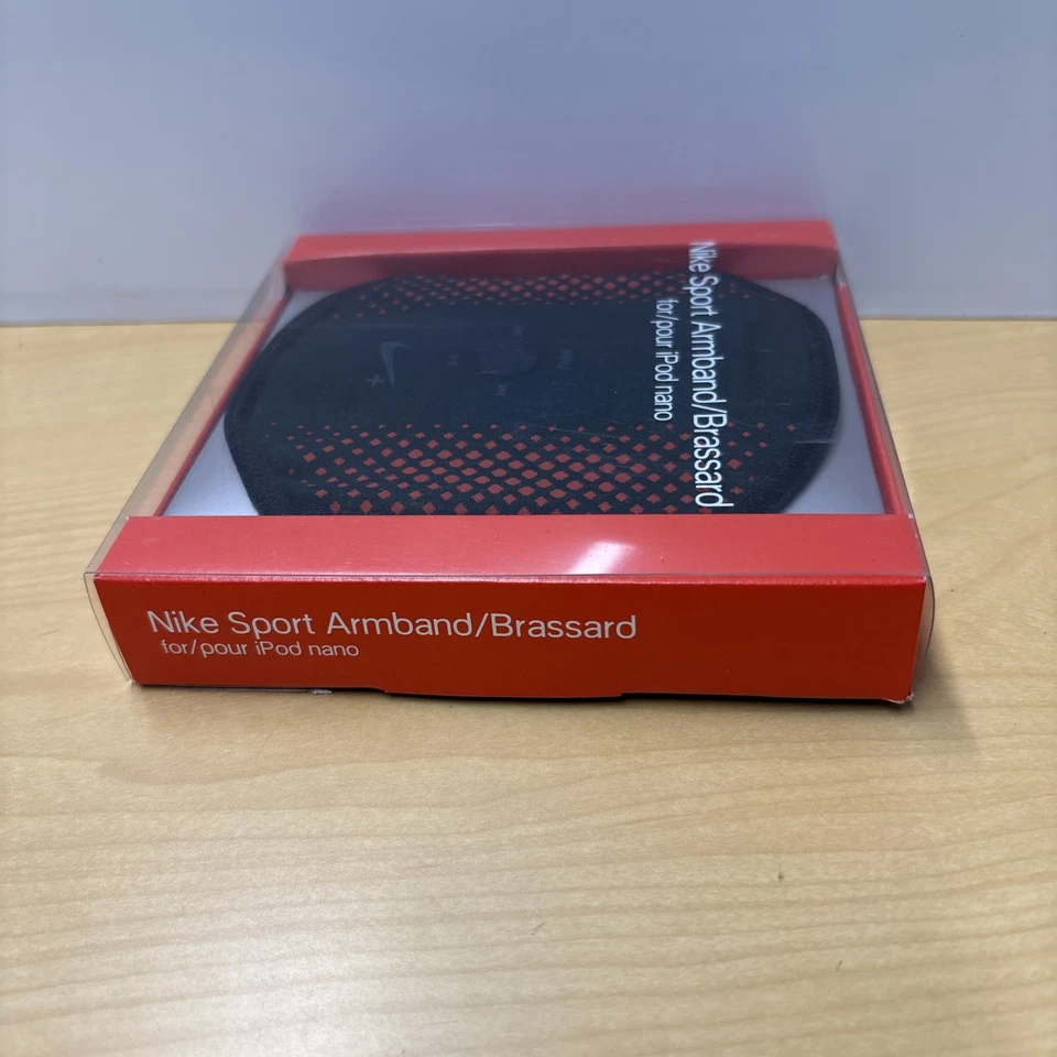 NIKE Sport ArmBand for iPod nano - Style AC1198 - Color Red/Black New Old Stock - Image 2 of 4