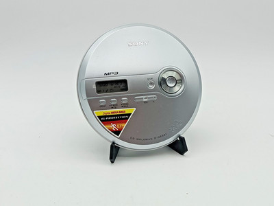 Sony D-NE241 CD Walkman MP3 Player Discman Tragbarer CD-Player Silber Getestet