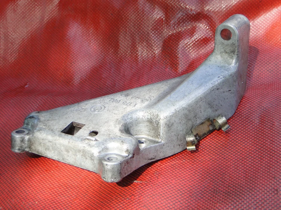 Soporte de soporte LH de montaje de motor serie 5 BMW E28 OEM 1175603 GENUINO 11811175603 Foto 3 de 4