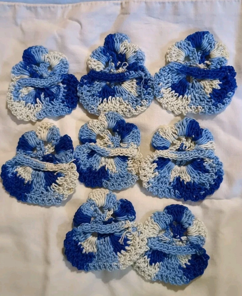 Juego de 8 servilletas de ganchillo de pensamiento azul y blanco hechos a mano de colección de los años 40 Cottagecore Foto 3 de 4