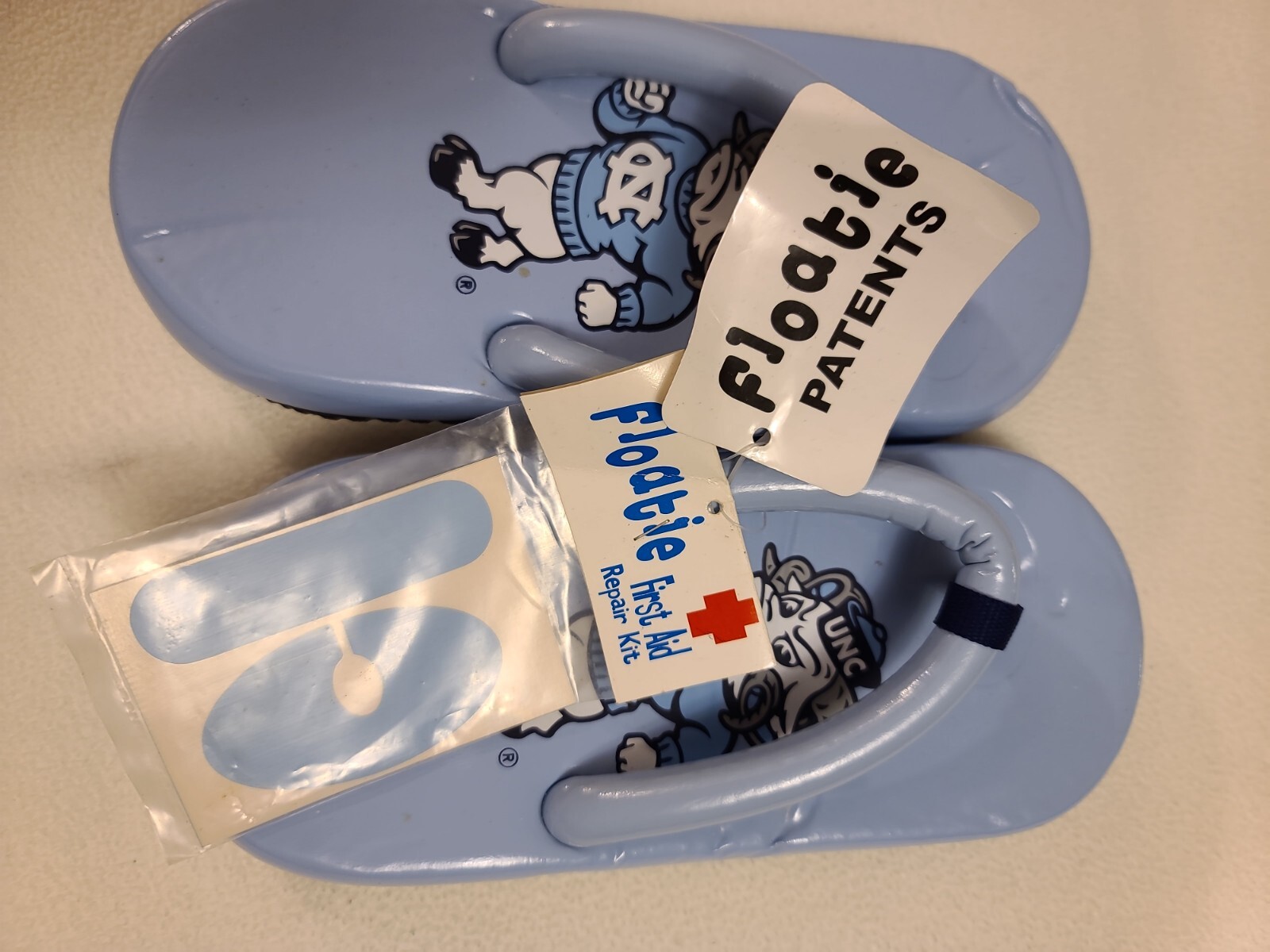 VTG NWT FLOATIE/SUGAR SHOES UNC Carolina Floatie Flip Flops, Size S | eBay