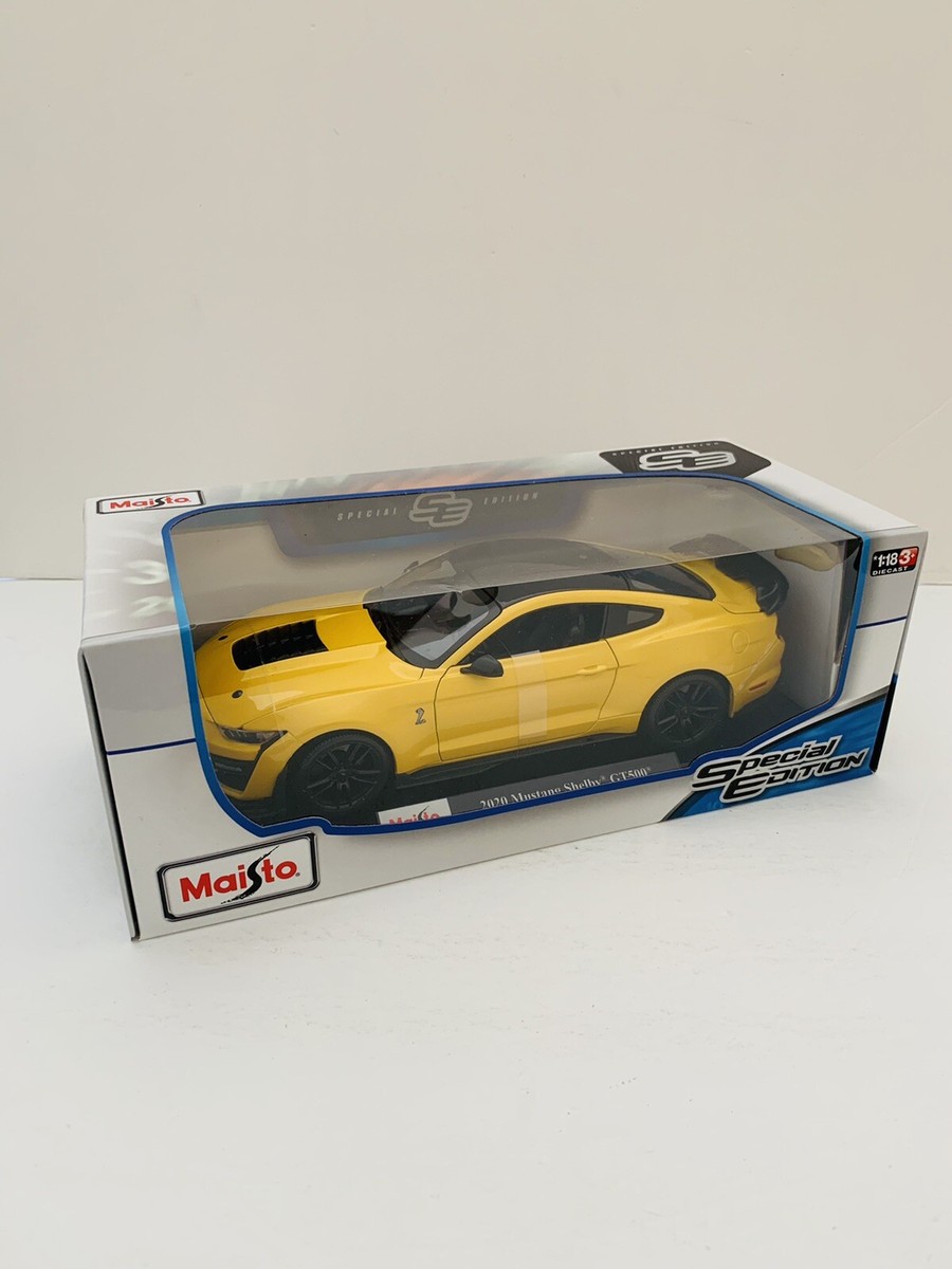 Maisto スポーツカー イエロー 1/18 Maisto スポーツカー イエロー 1/18