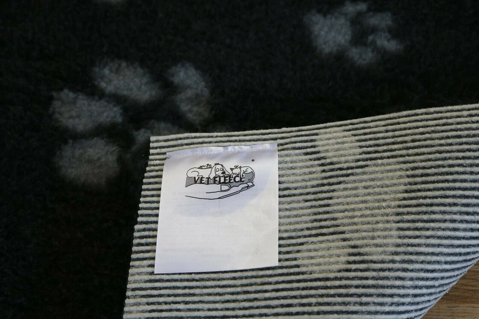 VETFLEECE Non Slip Deep Pile Fleece Vet Bed Roll Dog Cat Cage Charcoal Grey Paws - Image 3 of 3