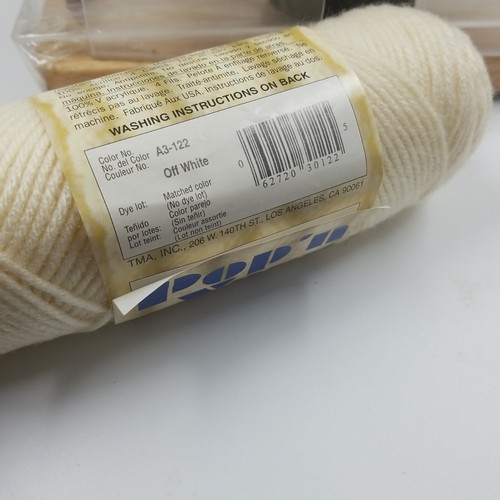 Lot 4 Skeins Vintage Pop'N Yarn Acrylic 4 Ply Worsted USA A3-122 Off White 3 oz - Picture 18 of 19