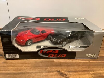 Motor Max DUO 1:24 Dodge Viper + Crysler Crossfire (AP357-20S9/4)