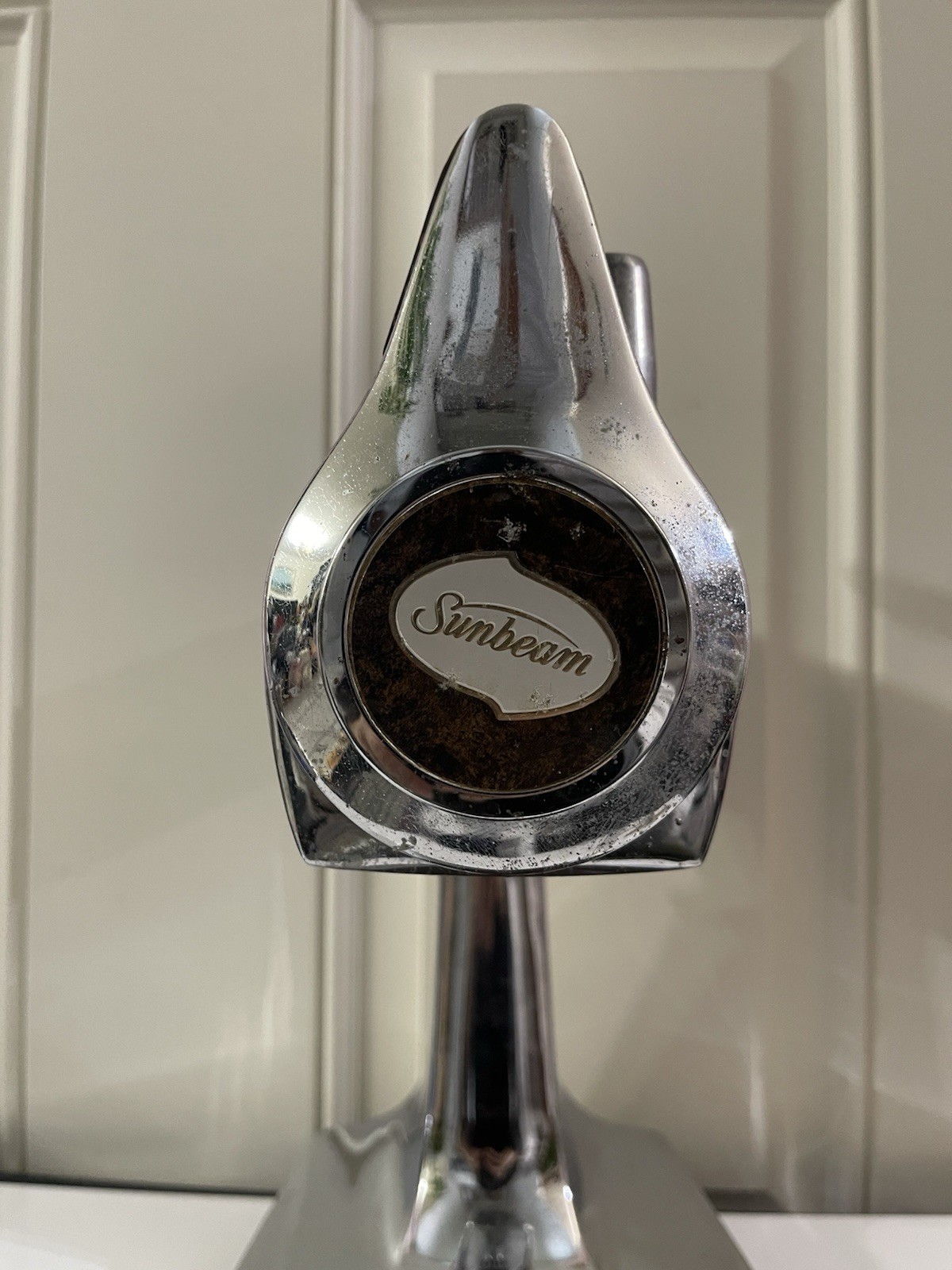 VINTAGE SUNBEAM 1-8B MIXMASTER 12 SPEED MIXER BROWN/CHROME W/BEATERS No Bowls