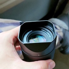 Design for Viltrox 56mm F1.7 Bayonet Metal Square Lens Hood With Free Metal Cap