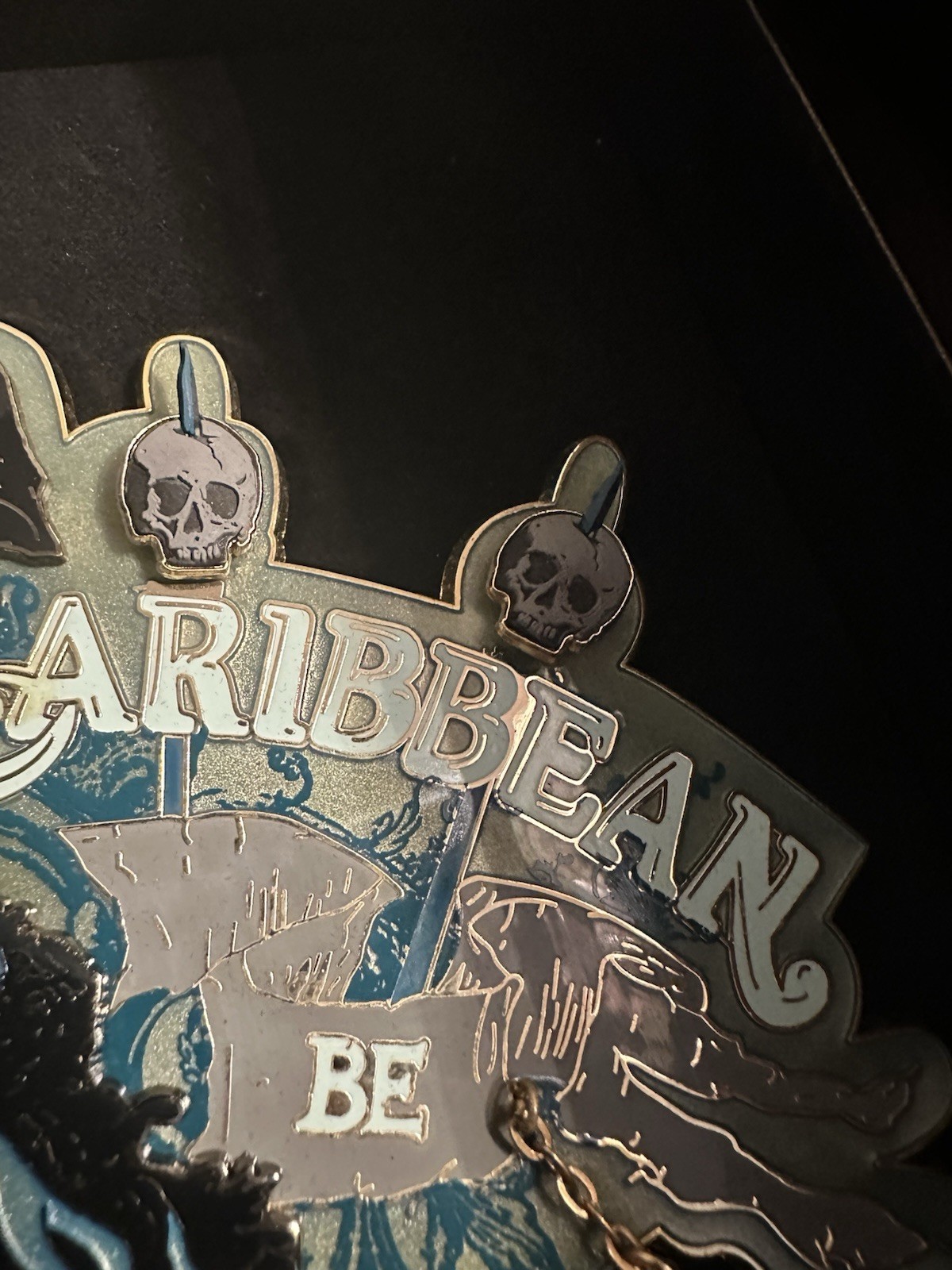 DISNEY WDW PIRATES OF THE CARIBBEAN ADVENTURES ON 7 SEAS LAGOON SUPER JUMBO RARE