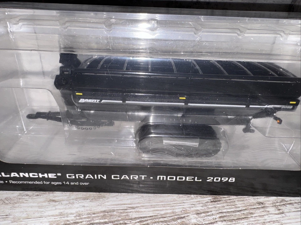 1/64 Brent Avalanche 2098 Grain Cart with Equalizer Tracks, Black Spec-Cast - Image 3 of 4