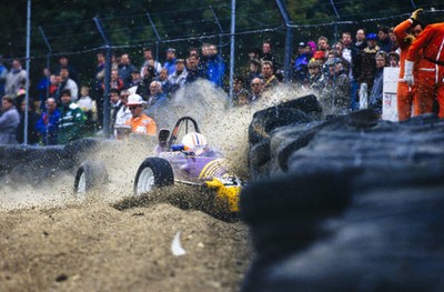 Jason Pollock Mondiale crashes into a tyre barrier Formula Ford Fe 1991 Photo