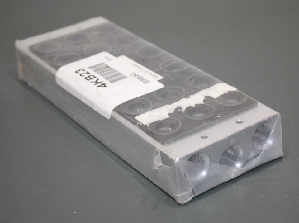 ARO Solenoid Air Valve Manifold M30M03-06, 3/8" Pneumatic 6 Port, Maxair & Pilot - Image 3 of 4