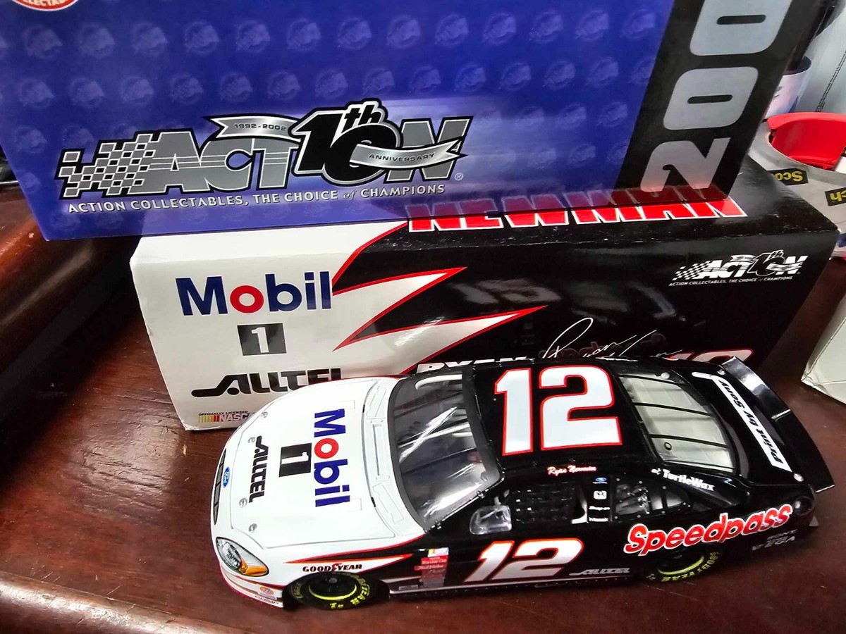 Action 2002 Ryan Newman #12 ALLTEL Mobil 1 Speedpass 1:24 NASCAR