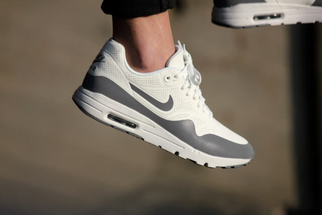 nike 704995