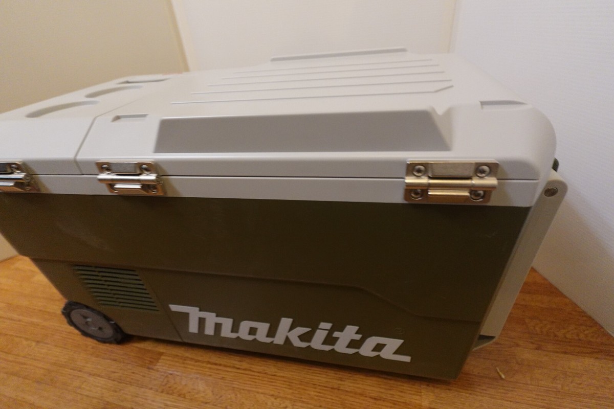 Makita 18V/40Vmax Cold and Hot Storage Olive Body CW001GZO Open