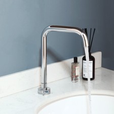 Chrome Bathroom Basin Faucet Single Hole Brass Mixer Deck Mounted Sink Tap