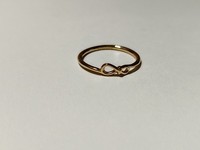 Pandora Unendlichkeitsknoten Ring 14 Karat Vergoldung (168898C00-58)