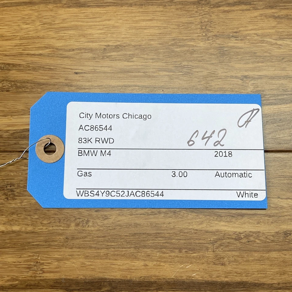 BMW M4 F82 2015-2020 manija de agarre de puerta exterior delantera derecha blanca OEM Foto 2 de 4