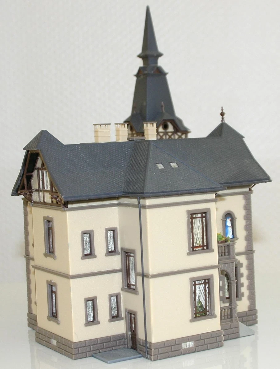 Faller 130364, alte repräsentative Villa Stadthaus mit Turm, H0, 1:87