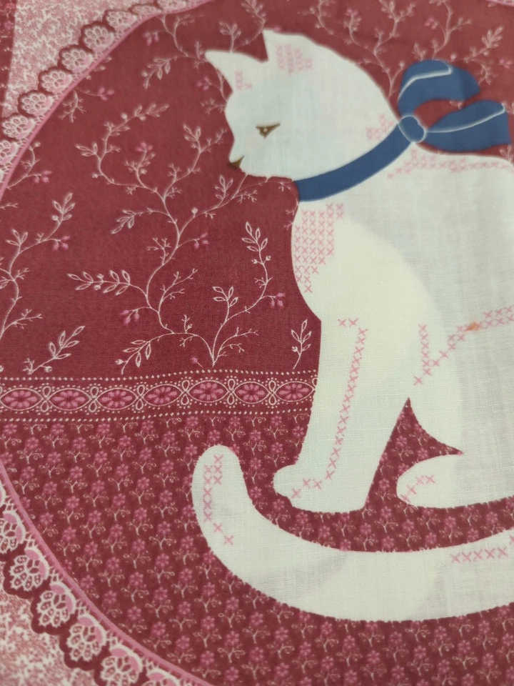 Paneles de tela vintage rosa y malva punto de cruz gato 18x18 pulgadas con borde 10 Foto 2 de 4