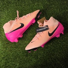 Nike Men s Phantom Luna II Pro FG Soccer Clea...