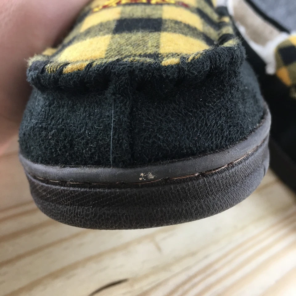 FOCO Slippers Mens 7-8 Minnesota Golden Gophers Moccasin Yellow Plaid Comfort - Image 4 of 4