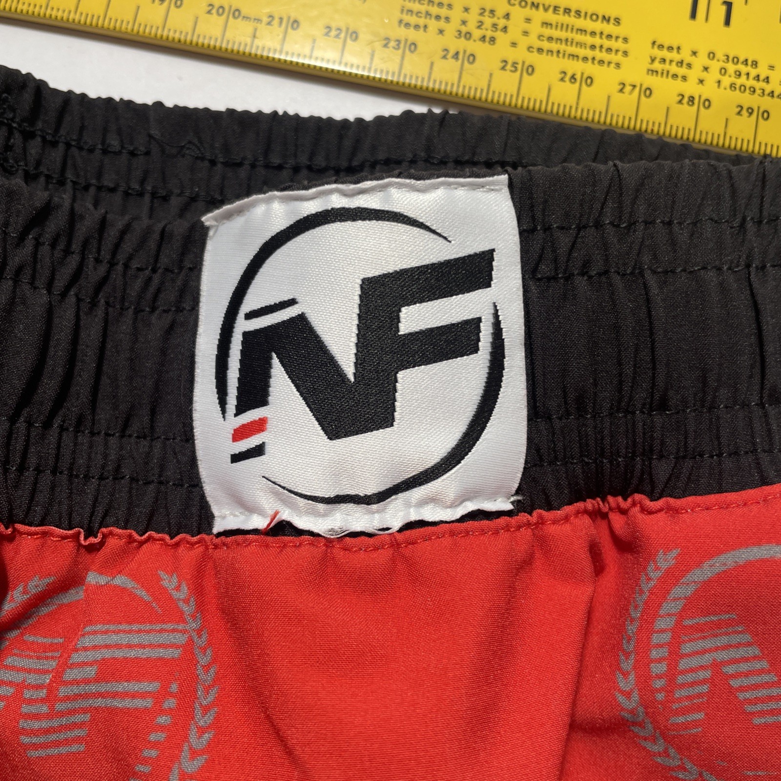 NEARFALL Wrestling MMA Shorts Mens Sz Medium Drawstring Elastic Red/White/Blue